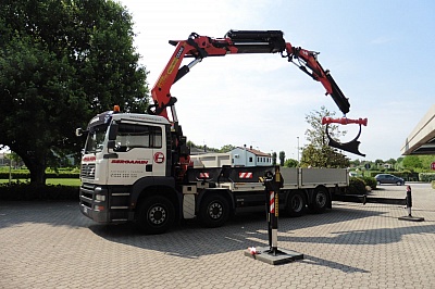 fotogallery 
	Parco Mezzi

	Guarda la Gallery dei nostri Automezzi

	Il nostro parco macchine si rinnova al passo con la tecnologia di nuova generazione nell'ottica di uno sviluppo ecosostenibile.
 Fotogallery, immagine camiongru-13.jpg