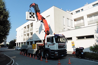 fotogallery 
	Parco Mezzi

	Guarda la Gallery dei nostri Automezzi

	Il nostro parco macchine si rinnova al passo con la tecnologia di nuova generazione nell'ottica di uno sviluppo ecosostenibile.
 Fotogallery, immagine camiongru-17.jpg