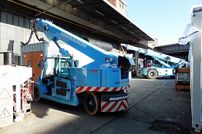 fotogallery 
	Parco Mezzi

	Guarda la Gallery dei nostri Automezzi

	Il nostro parco macchine si rinnova al passo con la tecnologia di nuova generazione nell'ottica di uno sviluppo ecosostenibile.
 Fotogallery, immagine gruelettriche-29.jpg