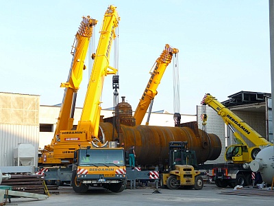 fotogallery 
	Parco Mezzi

	Guarda la Gallery dei nostri Automezzi

	Il nostro parco macchine si rinnova al passo con la tecnologia di nuova generazione nell'ottica di uno sviluppo ecosostenibile.
 Fotogallery, immagine grugirevoli-11.jpg