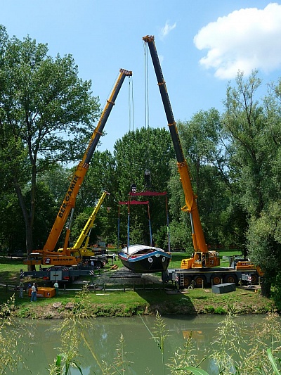 fotogallery 
	Parco Mezzi

	Guarda la Gallery dei nostri Automezzi

	Il nostro parco macchine si rinnova al passo con la tecnologia di nuova generazione nell'ottica di uno sviluppo ecosostenibile.
 Fotogallery, immagine grugirevoli-14.jpg