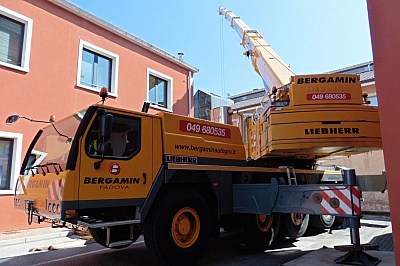 fotogallery 
	Parco Mezzi

	Guarda la Gallery dei nostri Automezzi

	Il nostro parco macchine si rinnova al passo con la tecnologia di nuova generazione nell'ottica di uno sviluppo ecosostenibile.
 Fotogallery, immagine grugirevoli-35.jpg