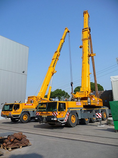 fotogallery 
	Parco Mezzi

	Guarda la Gallery dei nostri Automezzi

	Il nostro parco macchine si rinnova al passo con la tecnologia di nuova generazione nell'ottica di uno sviluppo ecosostenibile.
 Fotogallery, immagine grugirevoli-47.jpg