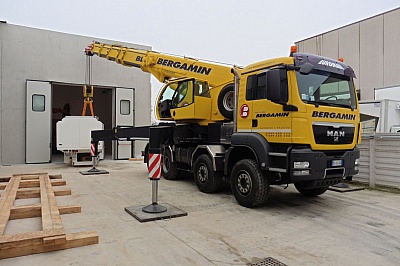 fotogallery 
	Parco Mezzi

	Guarda la Gallery dei nostri Automezzi

	Il nostro parco macchine si rinnova al passo con la tecnologia di nuova generazione nell'ottica di uno sviluppo ecosostenibile.
 Fotogallery, immagine idrogru-16.JPG