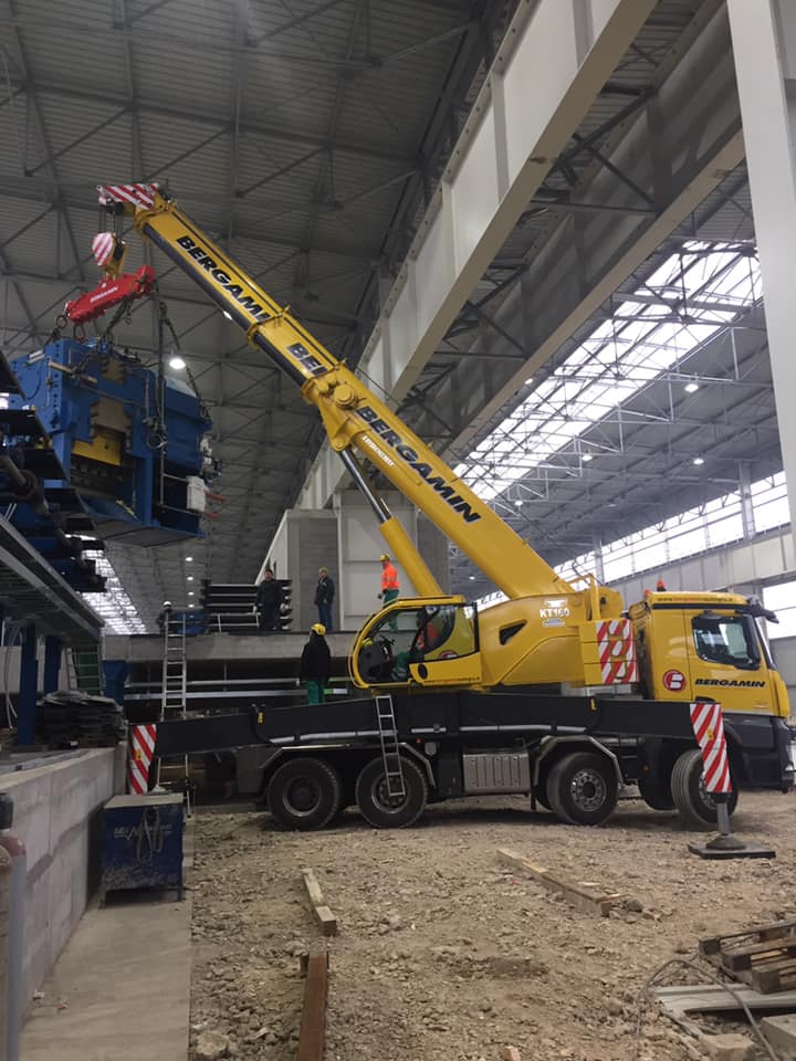 fotogallery 
	Parco Mezzi

	Guarda la Gallery dei nostri Automezzi

	Il nostro parco macchine si rinnova al passo con la tecnologia di nuova generazione nell'ottica di uno sviluppo ecosostenibile.
 Fotogallery, immagine idrogru-63.jpg