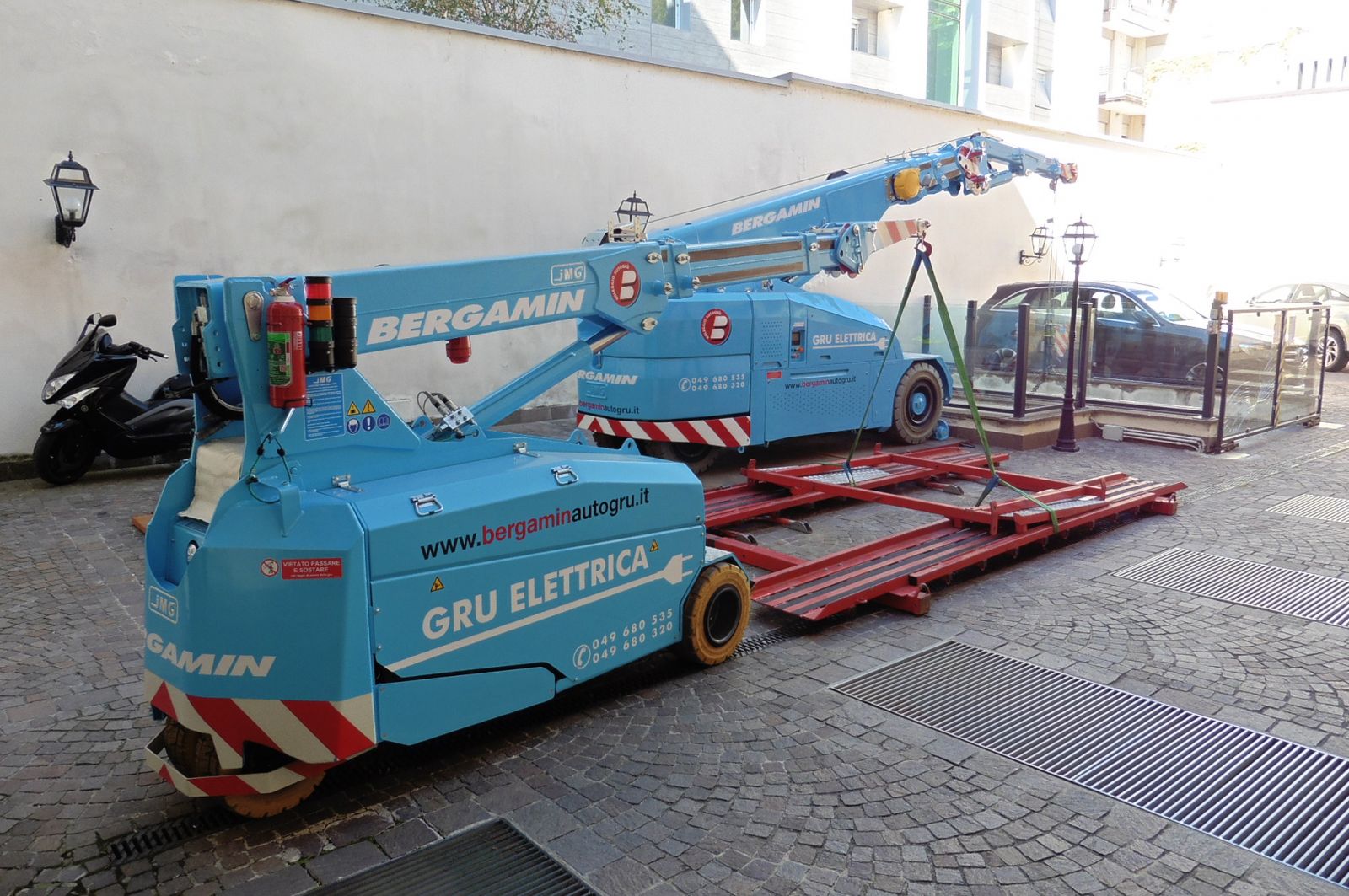 fotogallery 
	Parco Mezzi

	Guarda la Gallery dei nostri Automezzi

	Il nostro parco macchine si rinnova al passo con la tecnologia di nuova generazione nell'ottica di uno sviluppo ecosostenibile.
 Fotogallery, immagine semoventi-102.jpg