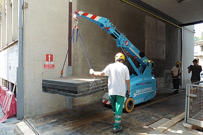 fotogallery 
	Parco Mezzi

	Guarda la Gallery dei nostri Automezzi

	Il nostro parco macchine si rinnova al passo con la tecnologia di nuova generazione nell'ottica di uno sviluppo ecosostenibile.
 Fotogallery, immagine semoventi-69.jpg