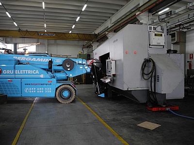 fotogallery 
	Parco Mezzi

	Guarda la Gallery dei nostri Automezzi

	Il nostro parco macchine si rinnova al passo con la tecnologia di nuova generazione nell'ottica di uno sviluppo ecosostenibile.
 Fotogallery, immagine semoventi-98.jpg